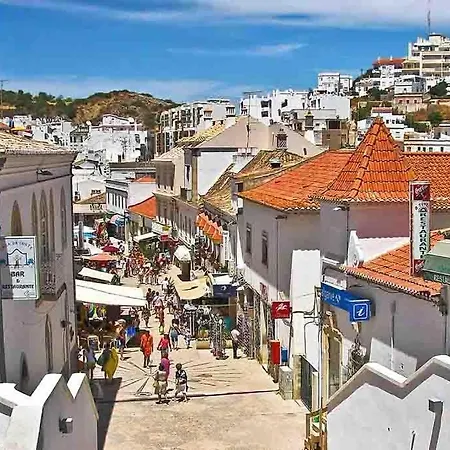 Διαμέρισμα Lizholidays *